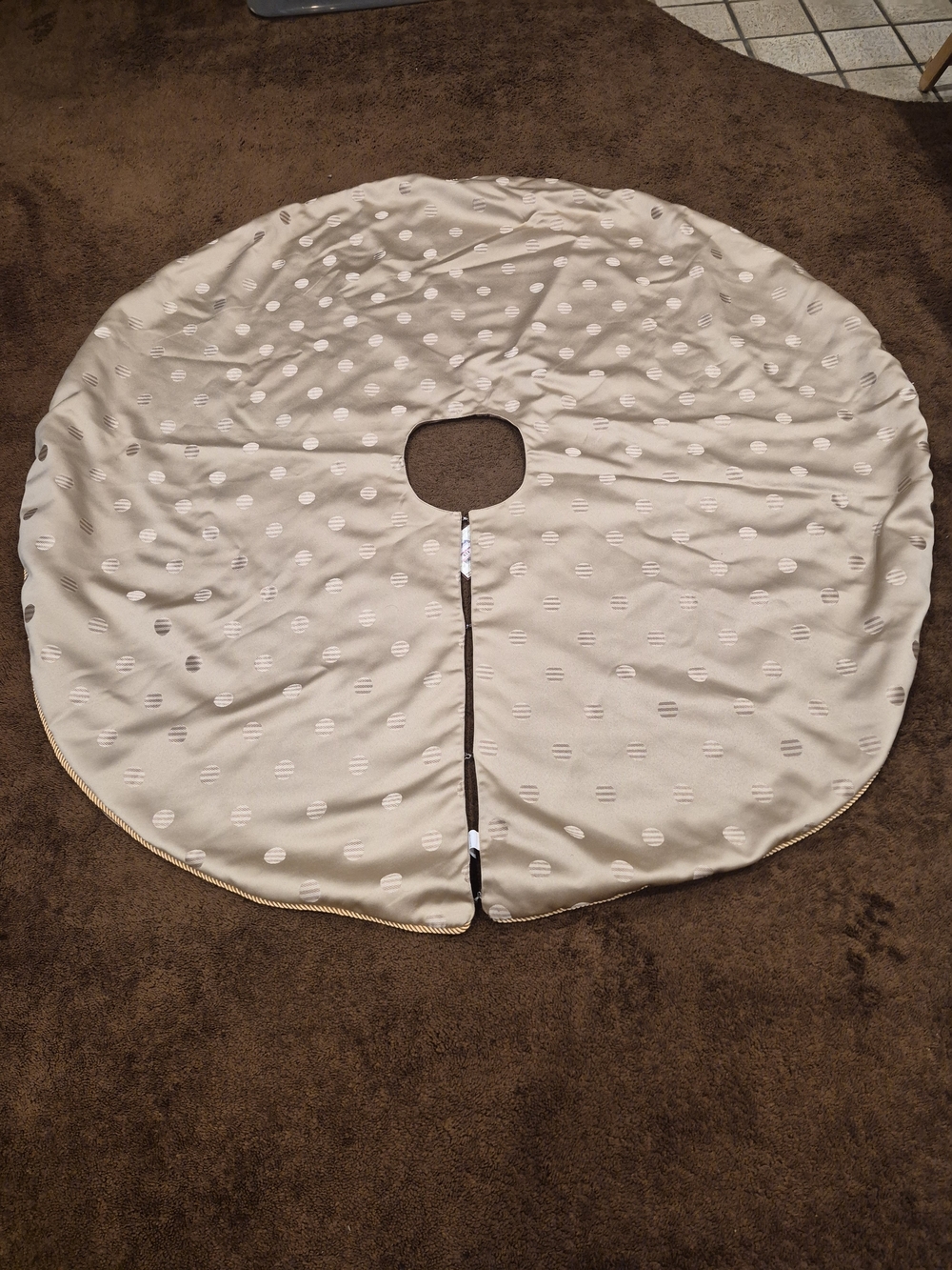 Champagne-colored Satin Christmas Tree Skirt